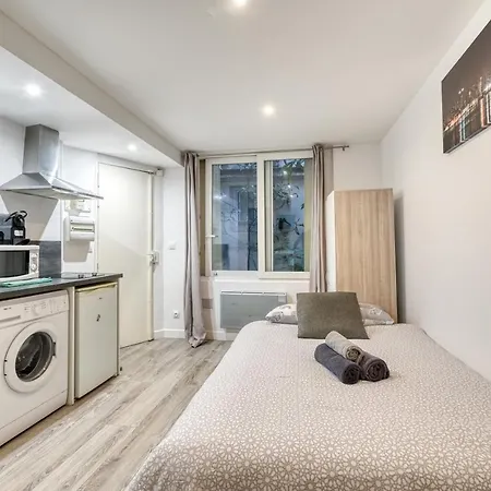 Moderne 2 Personnes Pres De La Bastille * باريس
